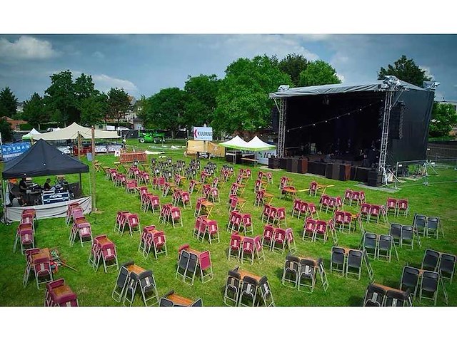 Mobiel podium - 10 x7 - podiumdeel - afbeelding 1 van  8
