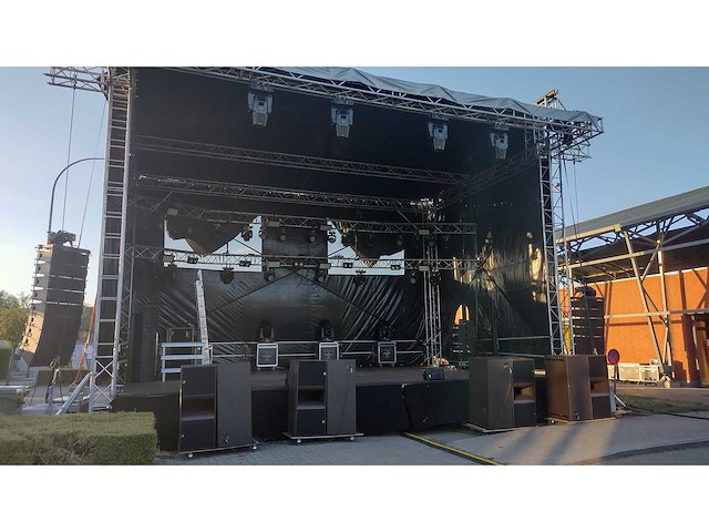 Mobiel podium - 10 x7 - podiumdeel - afbeelding 2 van  8