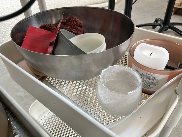 Mobiel rekje met inhoud (3x) - afbeelding 1 van  5