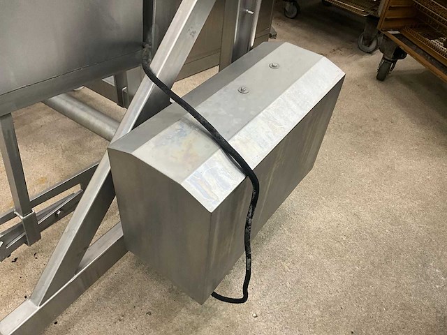 Mobiel rvs kiep/kanteltoestel - afbeelding 12 van  14