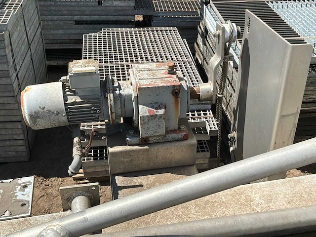 Mobiel werkplatform - afbeelding 11 van  12