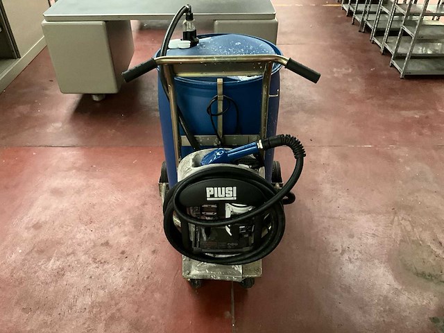 Mobiele adblue-tankinstalatie - afbeelding 3 van  7