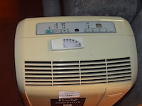 Mobiele airco delonghi pacn81 met afstandsbediening - afbeelding 4 van  5