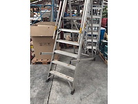 Mobiele altrex trapladder - afbeelding 6 van  8