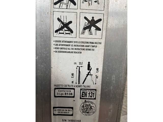 Mobiele altrex trapladder - afbeelding 7 van  8