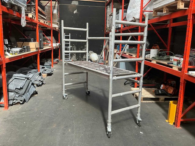Mobiele alu stelling - afbeelding 1 van  1