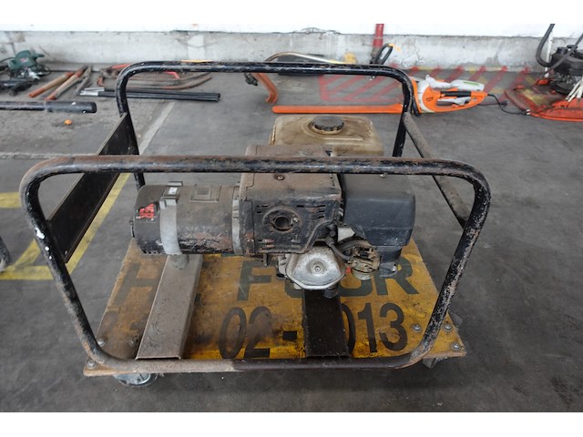Mobiele benzine stroomgroep europower - afbeelding 3 van  4