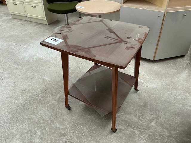 Mobiele bijzettafel - afbeelding 1 van  2