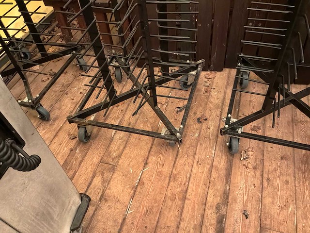 Mobiele bordenrek - afbeelding 2 van  2