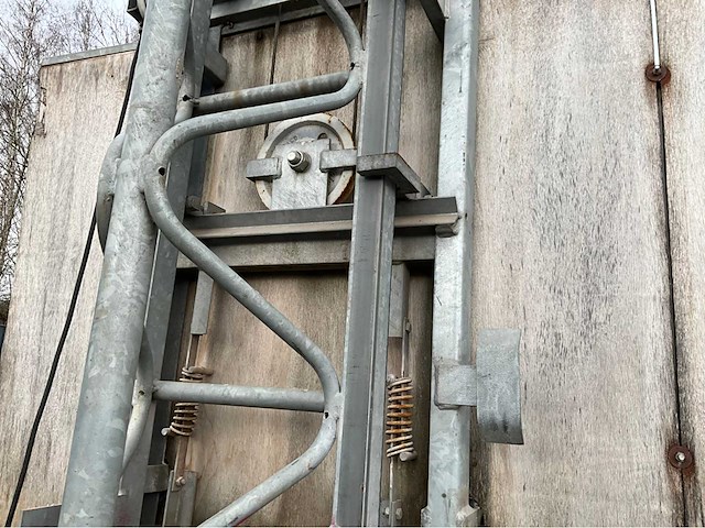 Mobiele bouwlift/materiaallift - 9m - 300kg - afbeelding 2 van  17