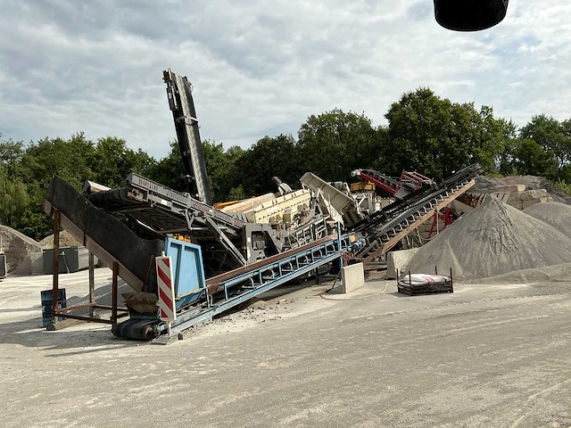 Mobiele breek-/zeefinstallatie - afbeelding 12 van  43