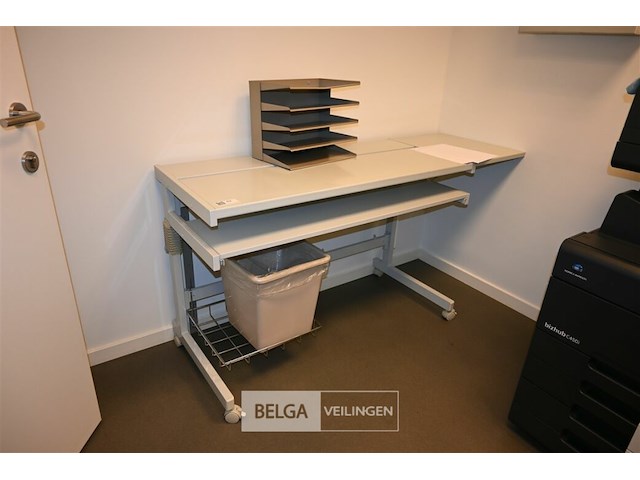 Mobiele bureautafel - afbeelding 1 van  4