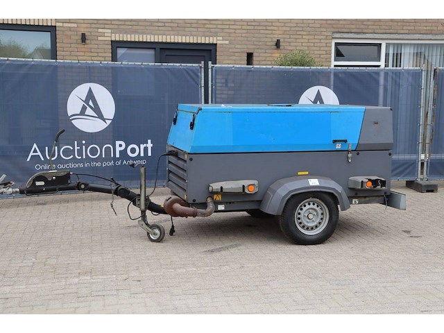 Mobiele compressor atlas copco diesel 2013 - afbeelding 1 van  1