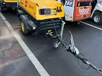 Mobiele compressor, atlas copco xas 47, bouwjaar 2004, 91 bedrijfsuren, motorvermogen 21.6 kw, diesel, gewicht 850 kg, serienummer -ya3-b6227x-40472660-. werking niet gekend.