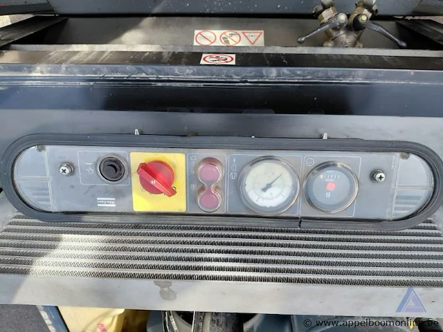 Mobiele compressor, atlas copco xas 47, bouwjaar 2004, 91 bedrijfsuren, motorvermogen 21.6 kw, diesel, gewicht 850 kg, serienummer -ya3-b6227x-40472660-. werking niet gekend. - afbeelding 13 van  13