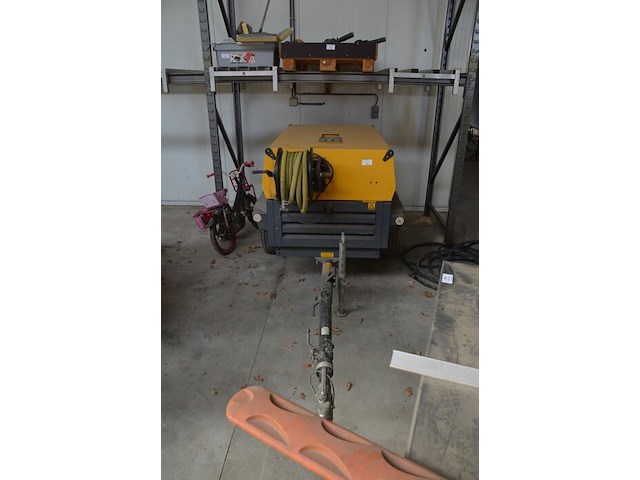 Mobiele compressor atlas copco xas37 ca. 158 uur zo goed als nieuw - afbeelding 3 van  16