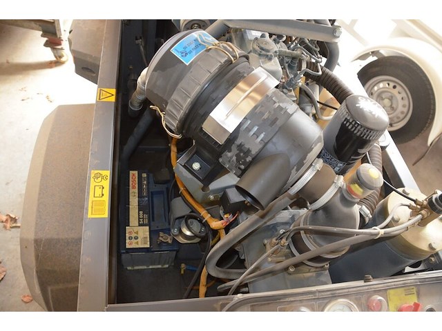 Mobiele compressor atlas copco xas37 ca. 158 uur zo goed als nieuw - afbeelding 10 van  16