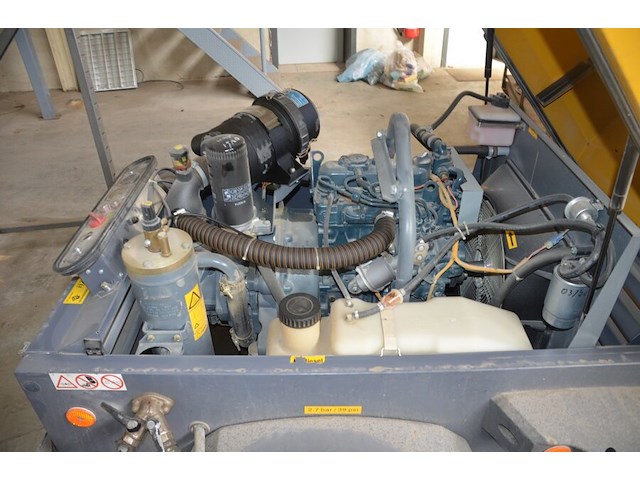 Mobiele compressor atlas copco xas37 ca. 158 uur zo goed als nieuw - afbeelding 11 van  16