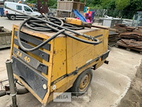 Mobiele compressor met zware breekhamer - afbeelding 4 van  7