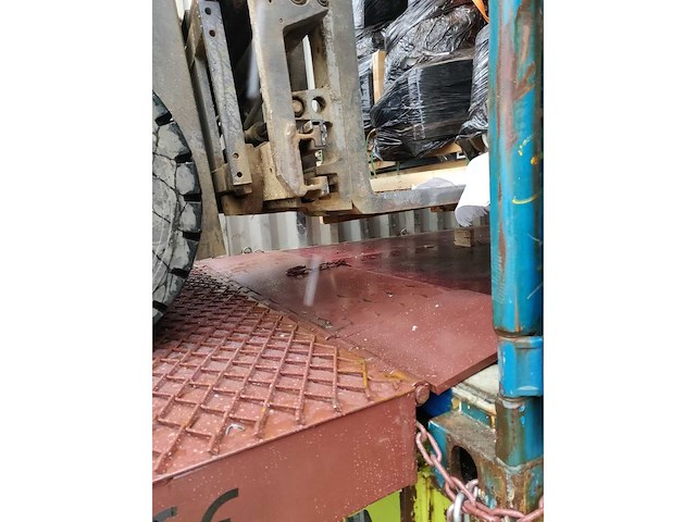 Mobiele containerlaadbrug - ongebruikt - afbeelding 17 van  21