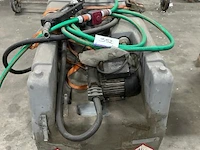 Mobiele dieseltank met pomp, 230 v, 0,5 kw, piusi, bouwjaar 2015, serienummer f00730390. werking niet gekend.