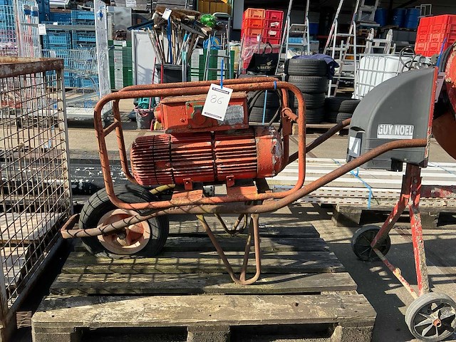 Mobiele drijfkrachtmotor voor trilnaald - afbeelding 1 van  2