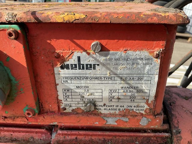 Mobiele drijfkrachtmotor voor trilnaald - afbeelding 2 van  2