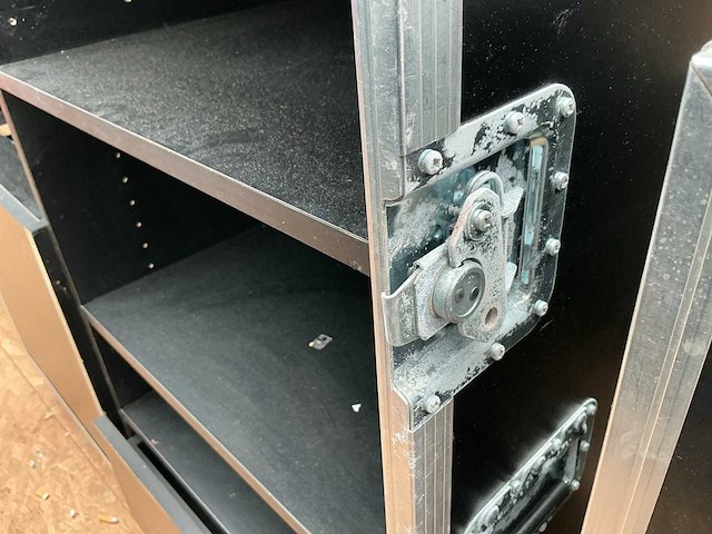 Mobiele flightcase meubel - afbeelding 2 van  3
