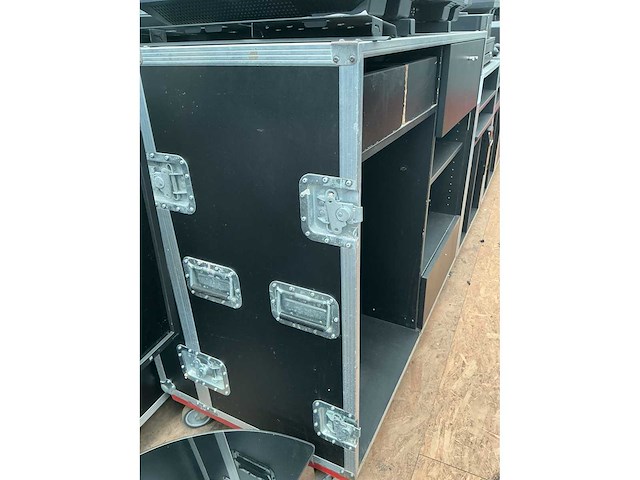 Mobiele flightcase meubel - afbeelding 3 van  3