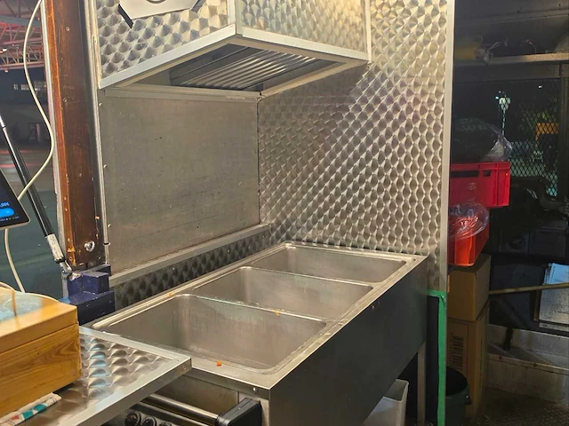Mobiele foodtruck - afbeelding 8 van  15