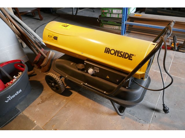 Mobiele heteluchtblazer op diesel ironside - afbeelding 1 van  4