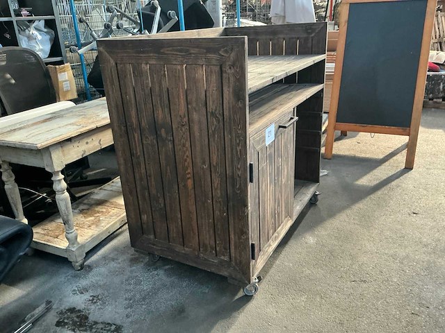 Mobiele houten buffetkast - afbeelding 2 van  4