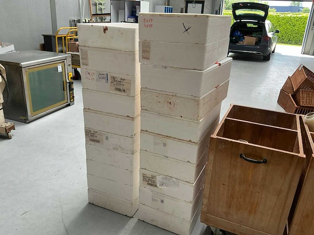 Mobiele houten kist (2x) - afbeelding 4 van  4