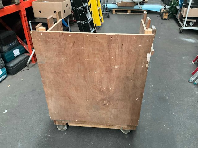 Mobiele houten transportwagen - afbeelding 4 van  6