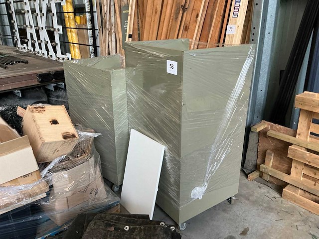 Mobiele houten werk-/opbergwagen (4x) - afbeelding 1 van  3