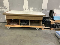 Mobiele houten werkbank - afbeelding 1 van  4
