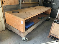 Mobiele houten werkbank