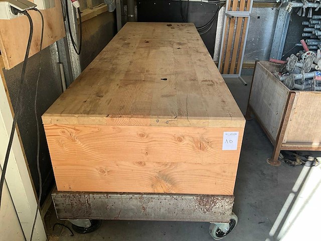 Mobiele houten werkbank - afbeelding 2 van  5