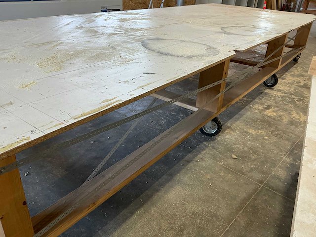 Mobiele houten werktafel - afbeelding 9 van  9