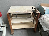 Mobiele houten werktafel - afbeelding 2 van  4