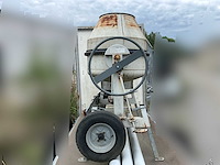 Mobiele industriële betonmolen - betonmixer op chassis - afbeelding 4 van  10