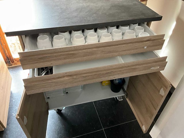 Mobiele kast (3x) - afbeelding 8 van  9