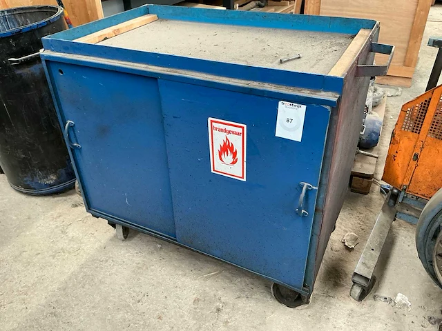 Mobiele kast - afbeelding 1 van  4