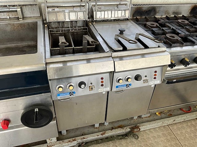 Mobiele keuken - afbeelding 2 van  17