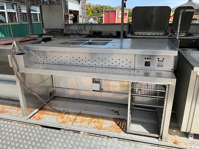 Mobiele keuken - afbeelding 15 van  17