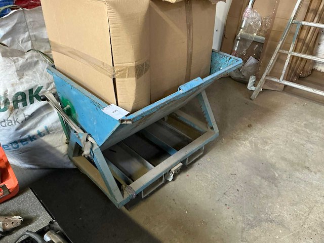 Mobiele kiepbak - afbeelding 1 van  5