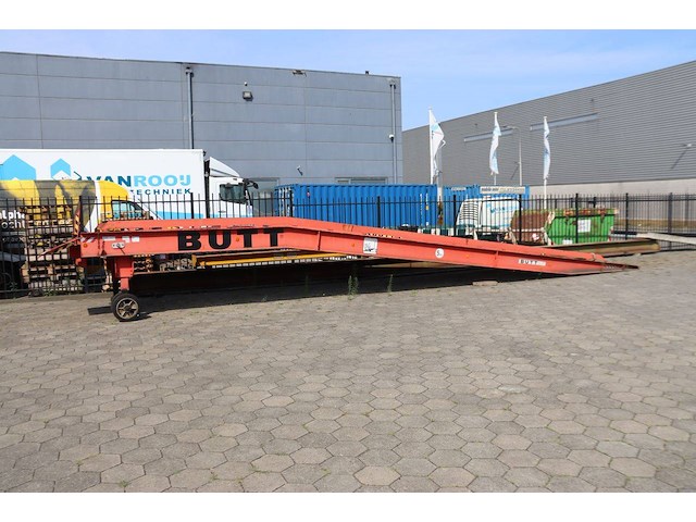 Mobiele laadbrug butt bkv1013 10000kg 2012 - afbeelding 1 van  1