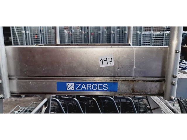 Mobiele latformladder met 4 stappen - afbeelding 4 van  8