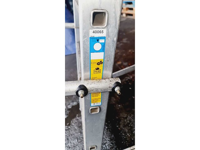 Mobiele latformladder met 4 stappen - afbeelding 8 van  8