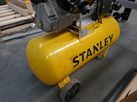 Mobiele luchtcompressor stanley - afbeelding 3 van  5